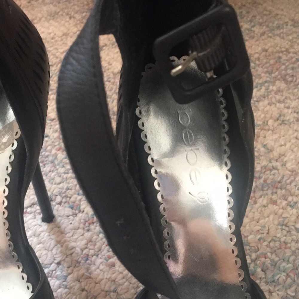 heels - Picture 7 of 7